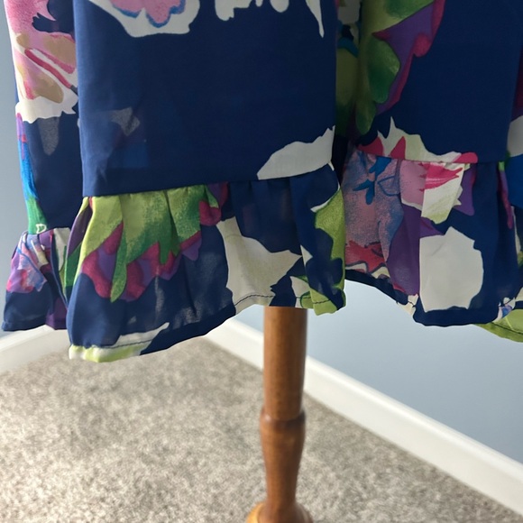 Floral Dress - Picture 6 of 6